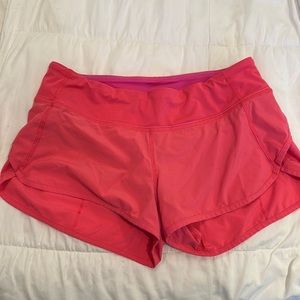 Lululemon low rise speed up short size 6 sonic pink